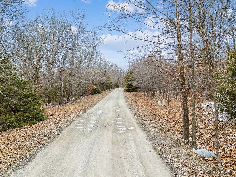 1st image of Eagle Crest Dr