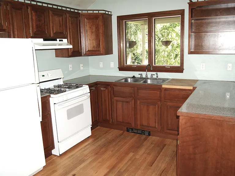 1015 W 4th Ave — Photo 3