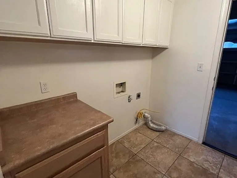 11515 Presidential Rd — Photo 15