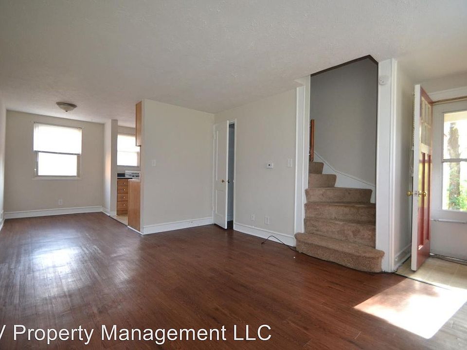 1st image of 1600 Mulberry St APT 2