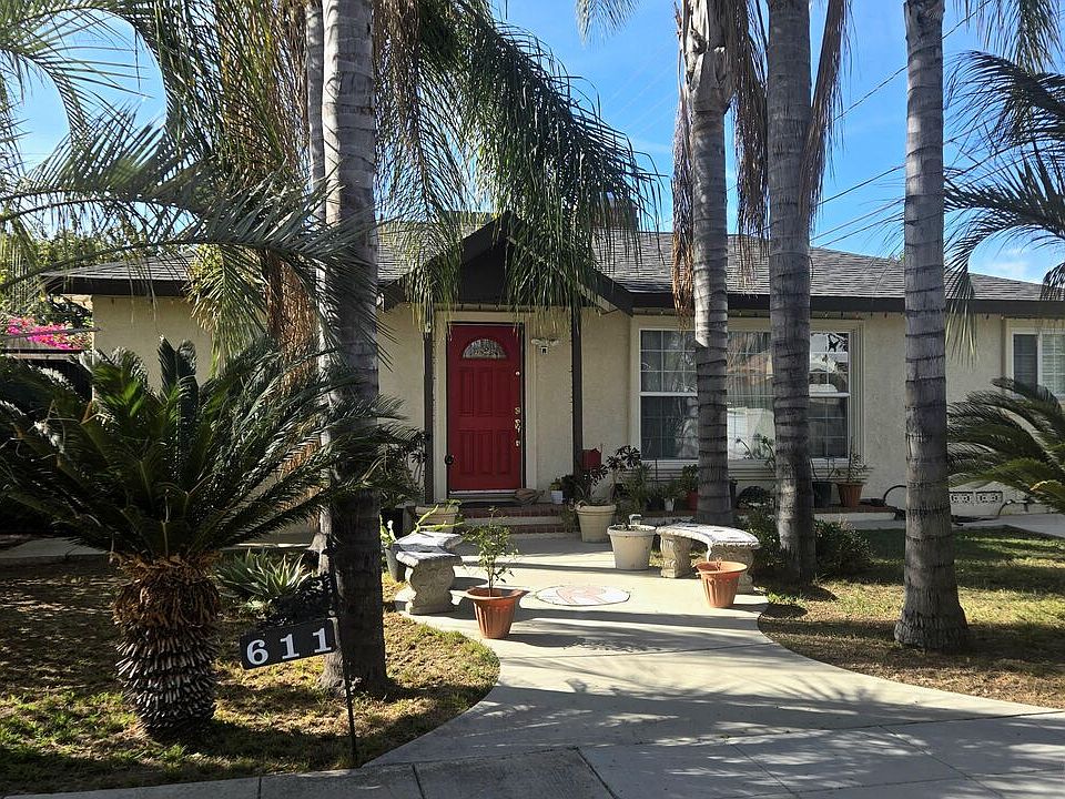 1st image of 611 S Griffith Park Dr
