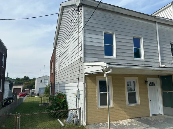 1312 E 13th St, Eddystone, PA 19022