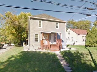 1903 Grace St, Dubuque, IA 52001