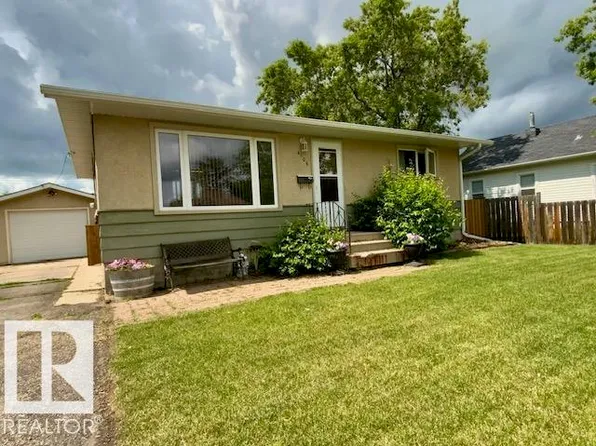 4106 51a St, Wetaskiwin, AB T9A 1L8