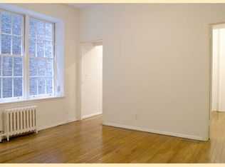 240 E 21st St APT 1RE, New York, NY 10010
