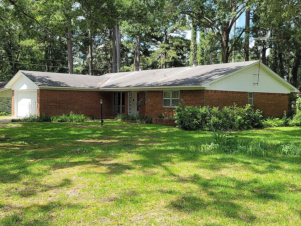 Beautiful corner lot ??