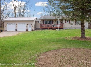 3005 Budd Rd, Stockbridge, MI 49285