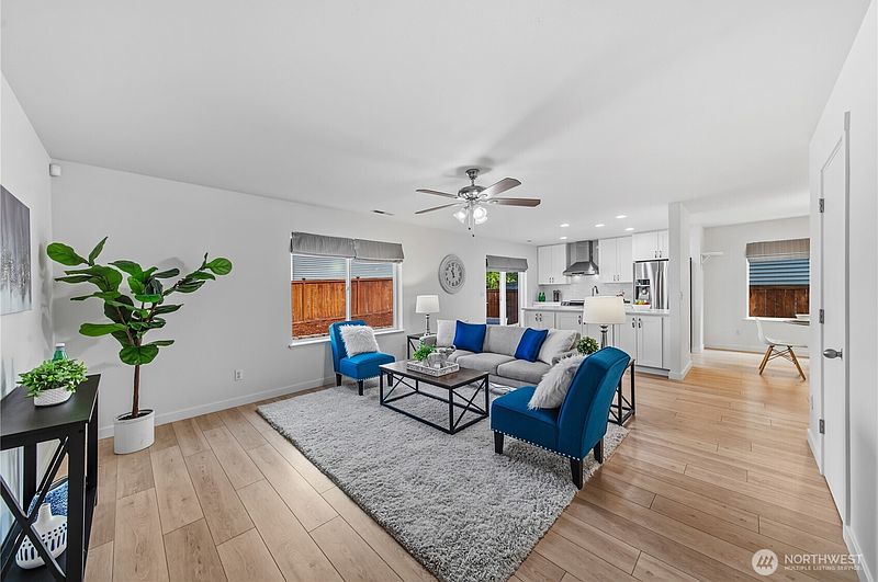 5th image of 11813 24th Street SE