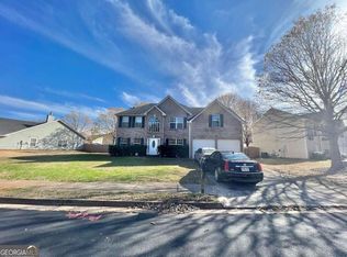 198 Kentwood Springs Dr, Hampton, GA 30228