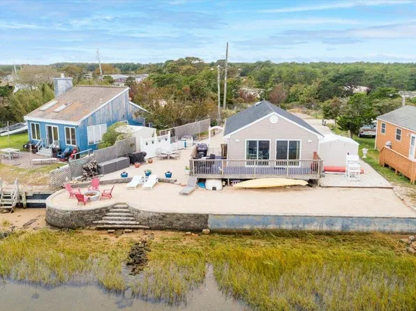 106 Shore Drive E, Amagansett, NY 11930