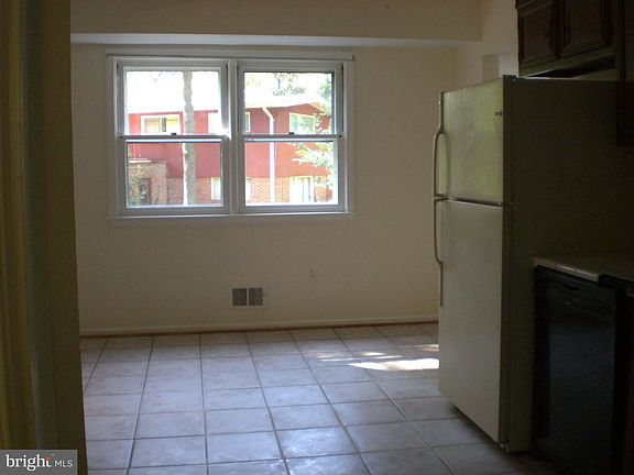 4th image of 8902 Tuckerman Ln