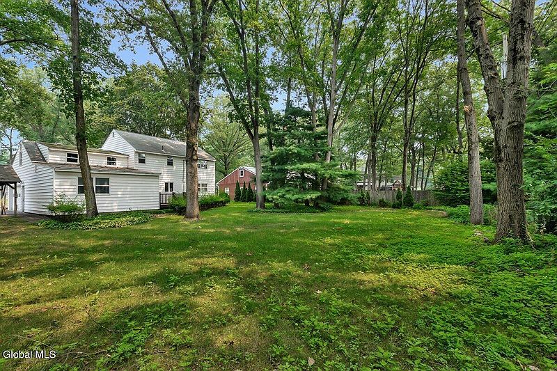 3rd image of 158 Willow Lane