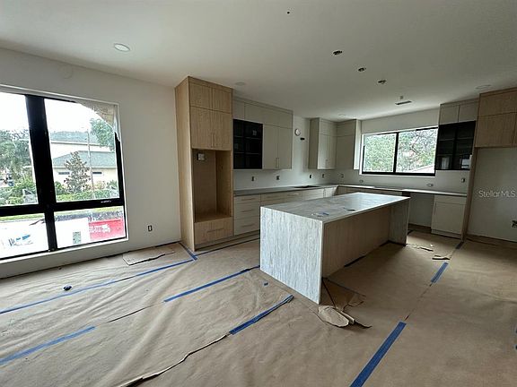 5th image of 2117 N OLA AVENUE #3
