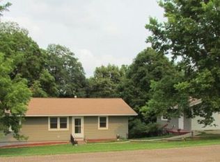 20795 Foley Rd, Mankato, MN 56001