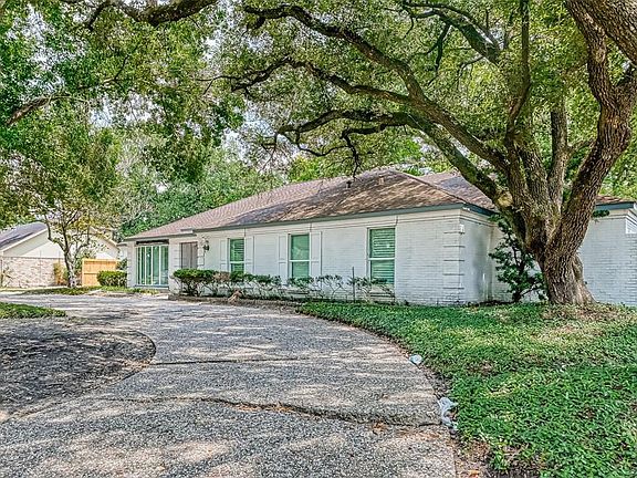 3rd image of 5319 S Braeswood Blvd