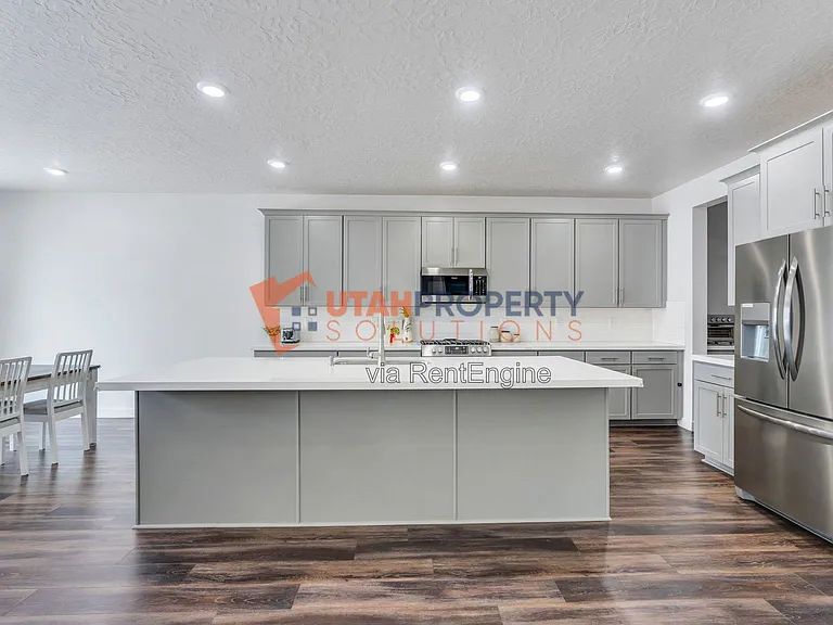 213 W Prickly Pear Dr — Photo 11