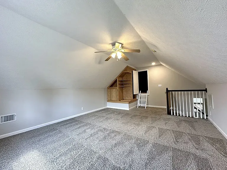 1641 Cedar Springs Cir — Photo 27