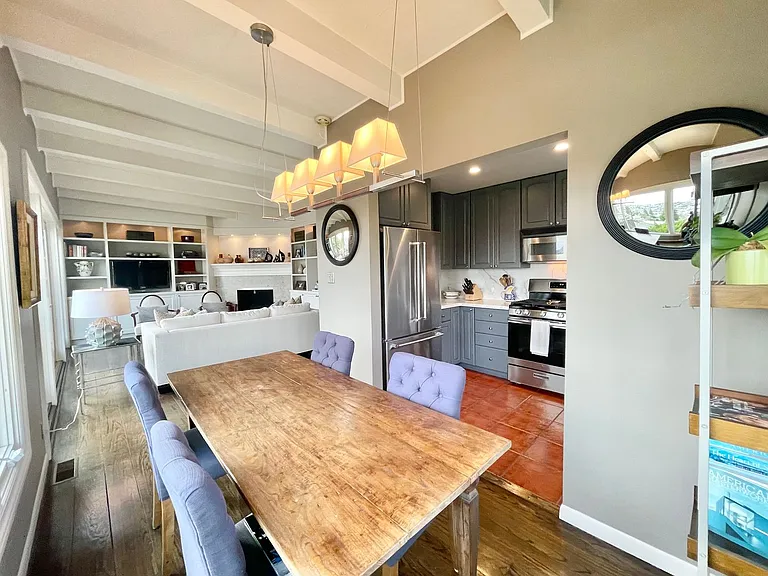 367 Roosevelt Way — Photo 9
