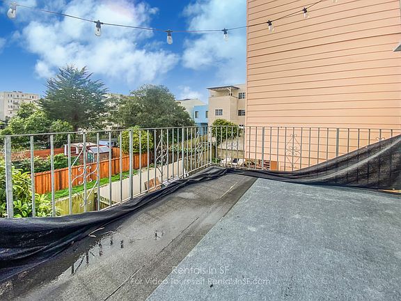 3rd image of 2615 Clement St #1