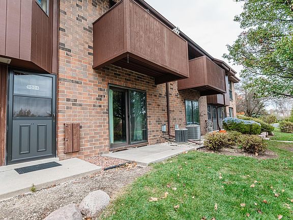 4th image of 9004 N Park Plaza Ct #9004