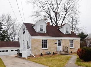 1242 Hastings St, Green Bay, WI 54301