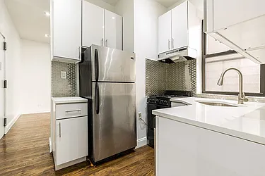 Rented by Dixon Advisory USA Inc.