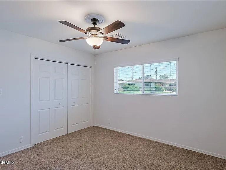 536 N Cheri Lynn Dr — Photo 18