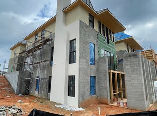 180 5th St, Fayetteville, GA 30214