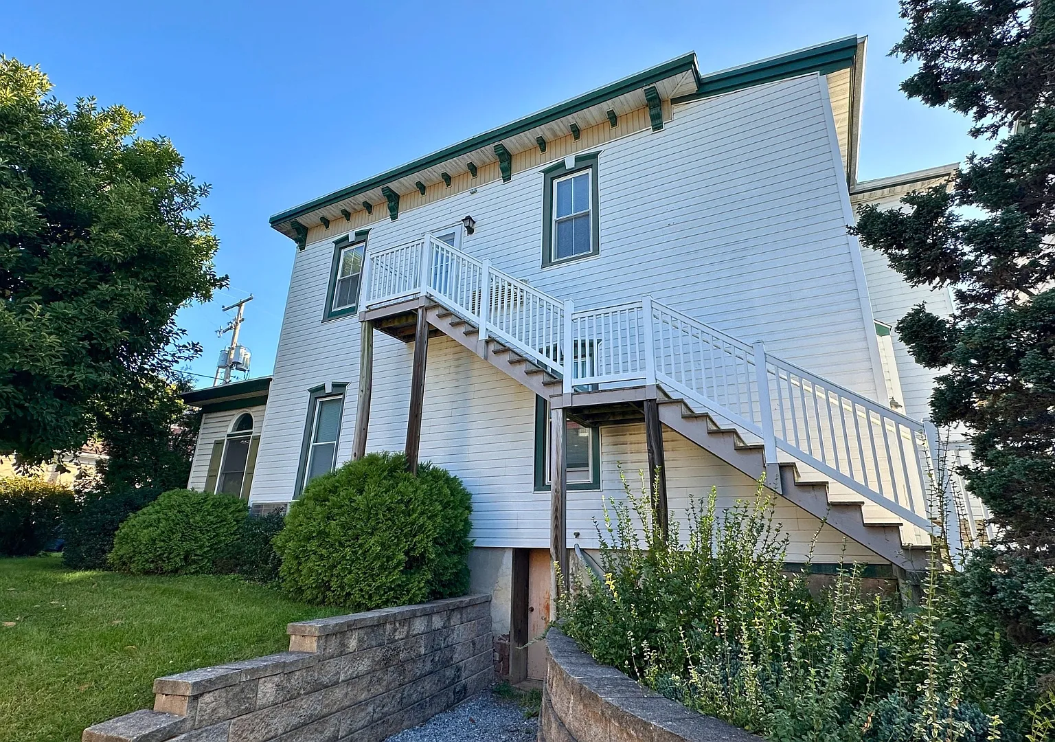2 bed, $1,150 — Photo 1