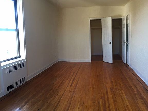 5th image of 170 Hawthorne St APT 5D