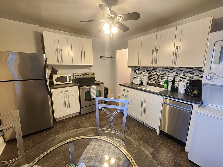 644 Churchill Ave N #1 — Photo 8