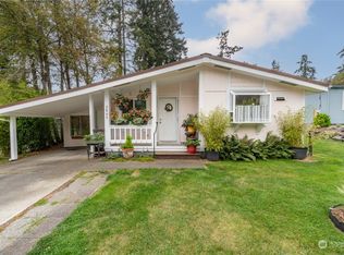 2067 Victoria Ave, Port Townsend, WA 98368