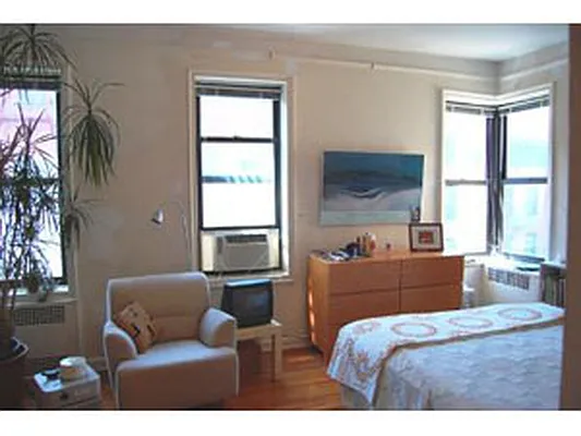Rented by Corcoran | media 2