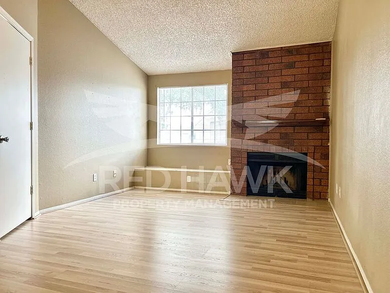 2301 E University Dr #275 — Photo 9