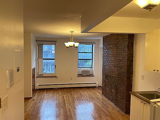 1st image of 517 E 5th St #301