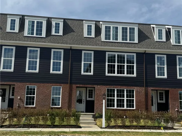 809 Revival Ln, Cranberry Township, PA