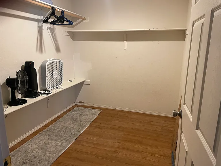 2464 Tyler Loop NE #1 — Photo 4