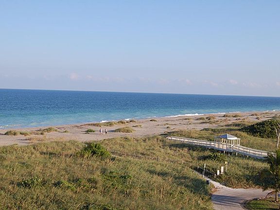 5th image of 1042 Windward Dr #3403