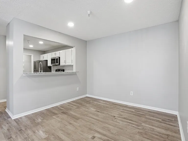 The Bradley — Photo 6