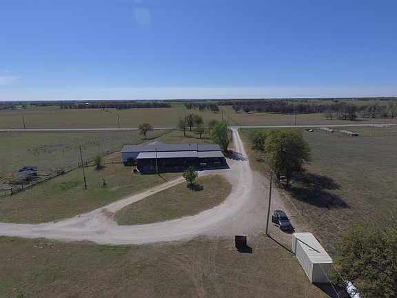 4th image of 3499 N 2820th Rd