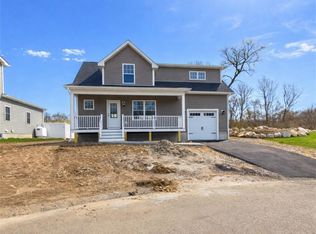 54 Vespia Ln, South Kingstown, RI 02879