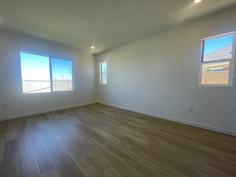 5529 W Avenue K13 — Photo 13