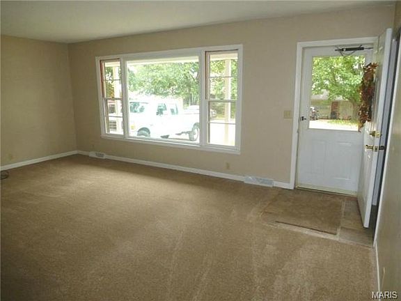 2nd image of 1506 Scenic Dr