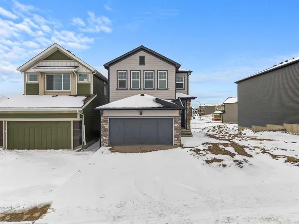 327 E Legacy Reach Cmn SE, Calgary, AB T2X 5W6
