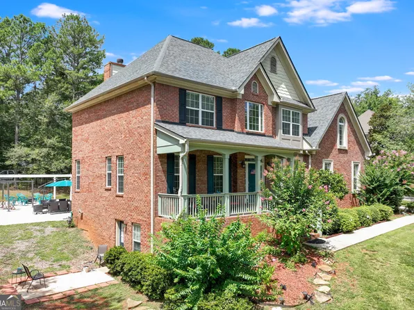 32 Saint Ives Cir, Winder, GA 30680