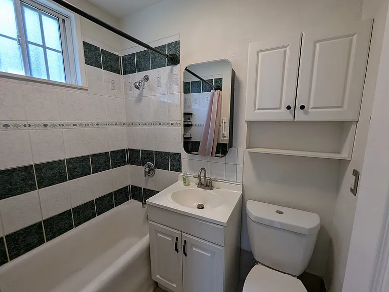 4919 La Rica Ave — Photo 5