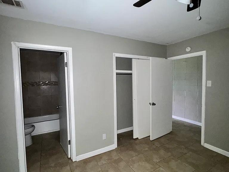 1215 Truxton St #203 — Photo 7