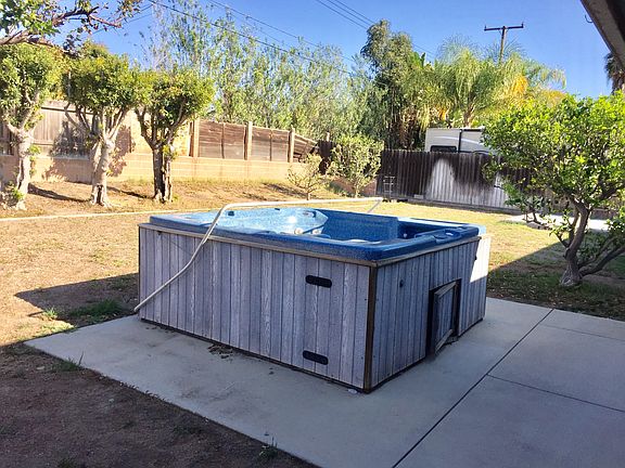 4th image of 1709 E Edgemont Dr