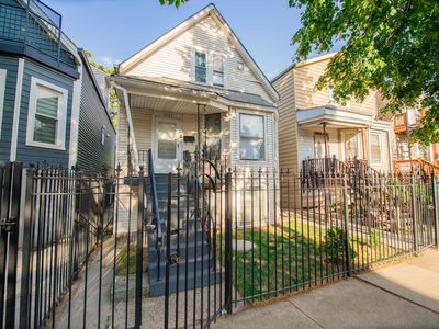 3323 N Central Park Ave, Chicago, IL, 60618