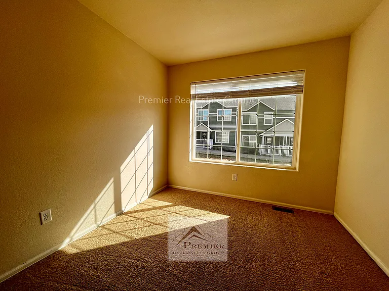 2179 Saint Claire Park Aly — Photo 9